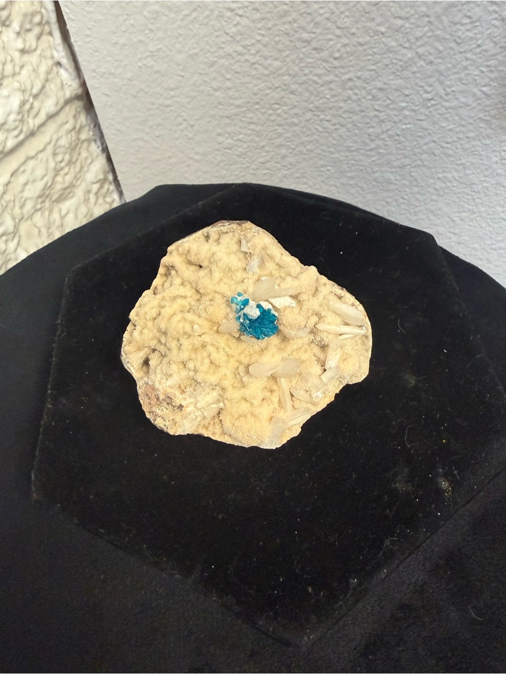 Cavansite - Picture 2 of 5